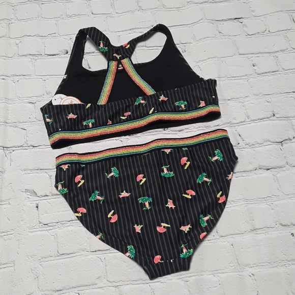 Wonder Nation Girl's 2 piece Bathing Suit. - Picture 2 of 7